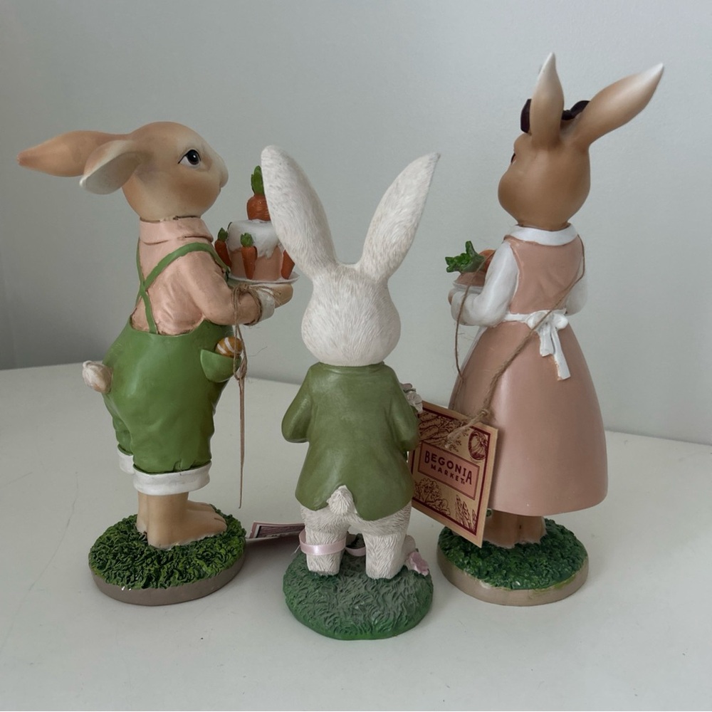 Easter Bunny Rabbit w Carrots Figurine Set- Farmers Primitive Style Peter Rabbit - Picture 3 of 13
